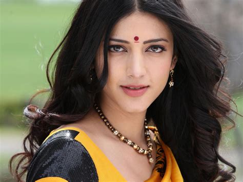 Beautiful Shruti Hassan Wallpaper 1600x1200 18769