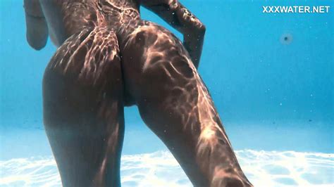 Venezuelan Juicy Teen Showing Big Tits Underwater Pussy Juicy