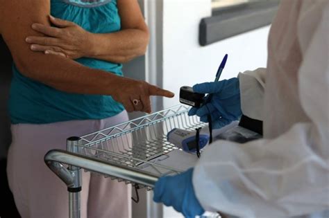 América Latina supera milhões de casos e Europa adota novas restrições