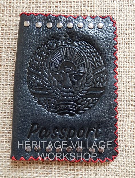 Кожевенная мастерская : Паспортные кожаные обложки ручной работы