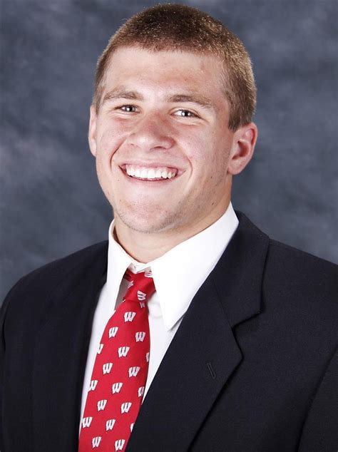 TJ Watt | Wiki & Bio | Everipedia