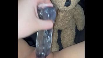 BLANCANIEVES ÁRABE SE FOLLA CON UN DILDO DE CRISTAL LA MEJOR JOVEN SAUDÍ AFICIONADA EN LOS