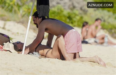 Heidi Klum Sexy Seen With Tom Kaulitz Showing Off Her Sizzling Bikini Body At Gouverneur Beach