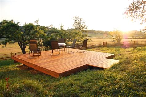 Finishing Options for Your Cedar Deck - Real Cedar