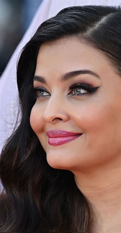 Hot Aishwarya Rai Lusty Face Beautiful Bollywood Actress Beauty Pictures Brunette Beauty