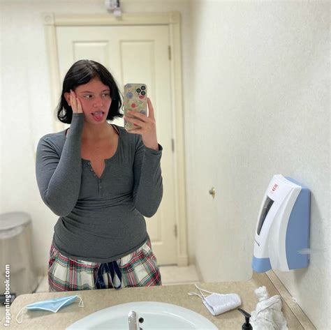 Sierraaa Sierraaa Nude OnlyFans Leaks Fappening FappeningBook