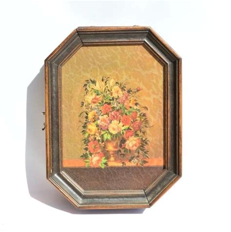 Винтажная ключница настенная! вишивка.германия. — цена 850 грн в ...