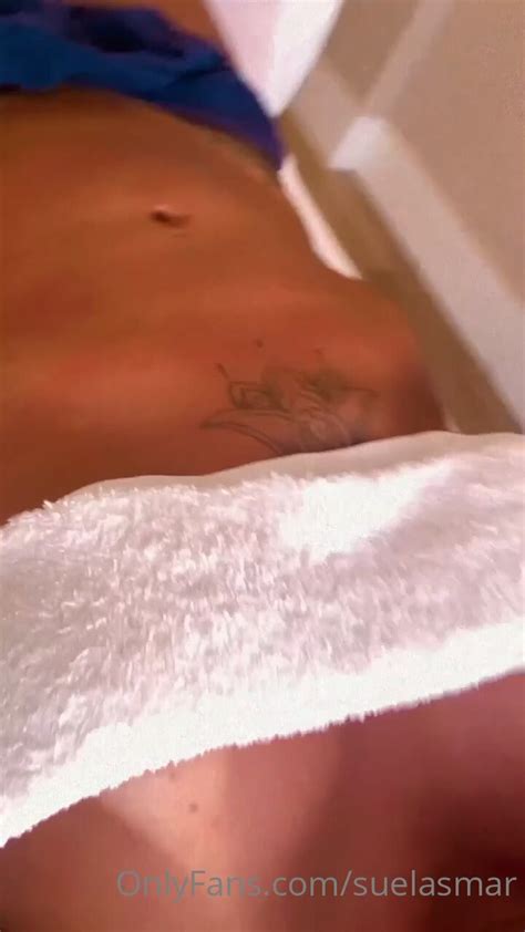 Naked Suelas Mar Showing Off During A Delicious Massage Cnn Amador