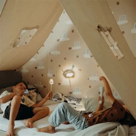 Kidywolf Baterijska Lampa Za Decu Kidyflashlight U Flashlight Nude Nasmejani Svet