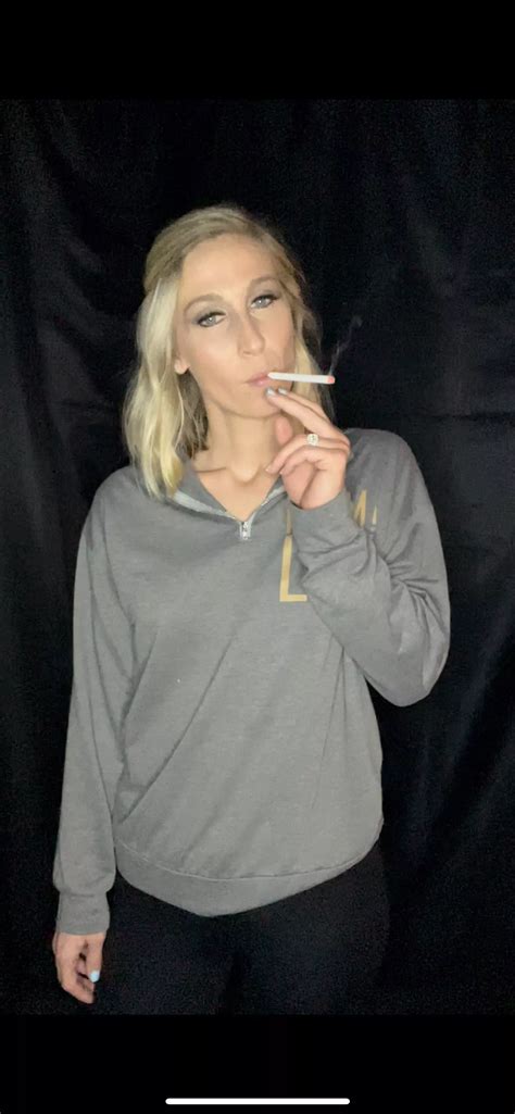 Nudes Smokingfetish NUDE PICS ORG