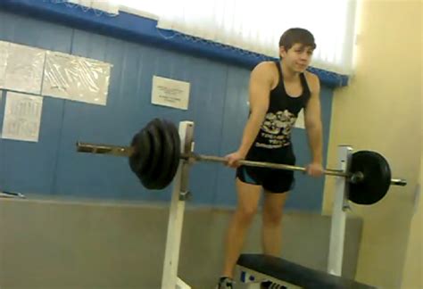 Жим 120 или "Магнезии у нас очень мало" (из сети). Видео в каментах ...