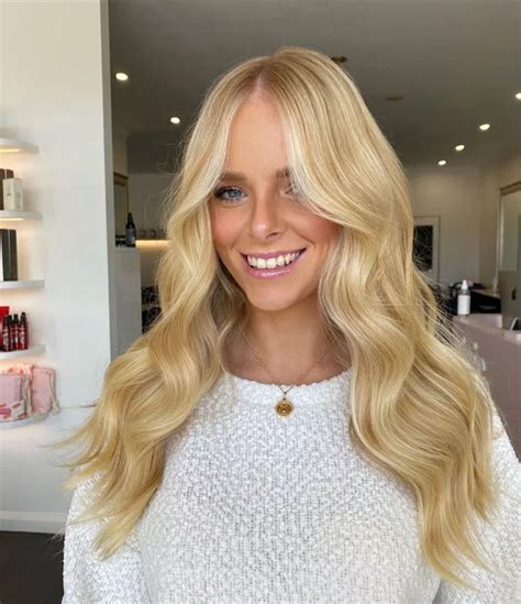 Теплый блонд: все оттенки, краска, кому идет (фото)