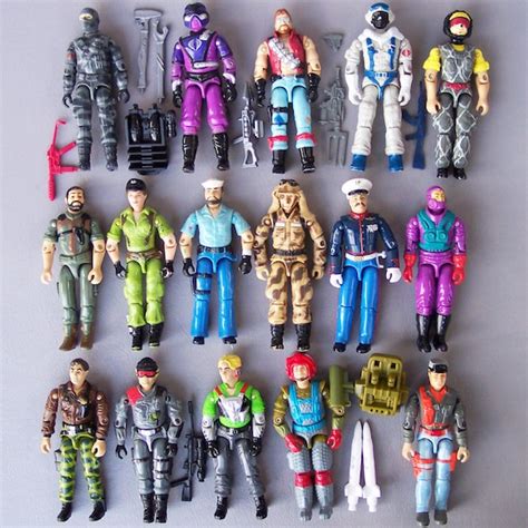 Vintage GI Joe 1980's Lot of 16 Figures with Weapons and