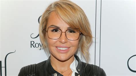 Blanka Lipi Ska I Jej Stylizacje Na Lato Ma A Czarna Bikini Sukienka Z Dekoltem W Serek I