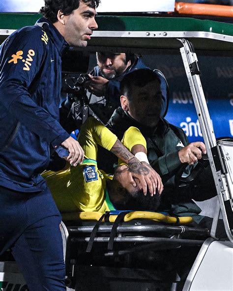 Se Confirm La Peor Noticia Para Neymar Rotura De Ligamento Cruzado Y