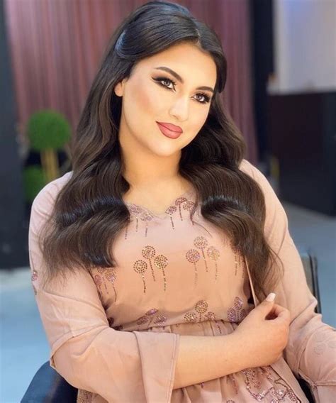 Pin By Miguel Angel On Mujeres Bellas Blonde Hair Girl Girl Hairstyles Blonde Hair