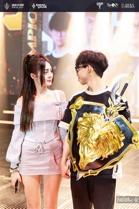 Nhan S C Kh Ng K M Qu Nh Alee Th M M T Hot Girl Li N Qu N Khi N D N T Nh Ng T Ng Y