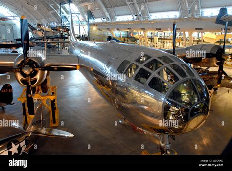 Omd Enola Gay Hiroshima Metahohpa
