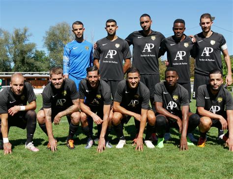 football serie les invincibles du   dix succes de rang