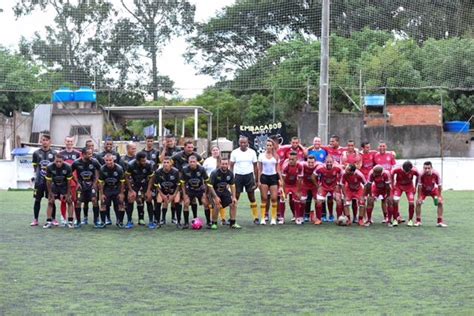 Denise Bueno Η πιο HOT βοηθός διαιτητή LifeViews