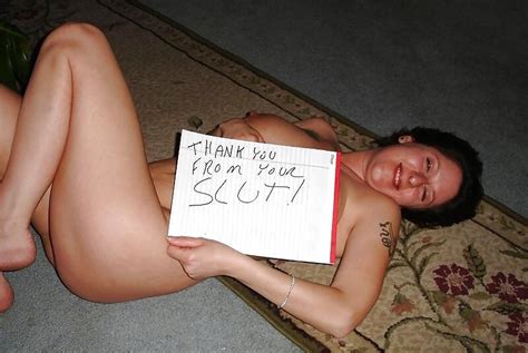 Girls Holding Signs Porn Pic