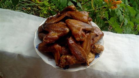 Куриные крылышки горячего копчения - YouTube