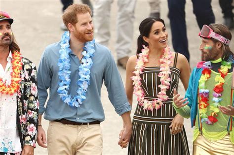 Prince Harry and Meghan Markle Show PDA on Australia Tour