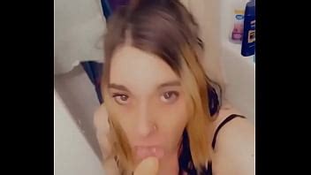 Gorgeous Tranny Likes To Get Dicks Hard XVIDEOS