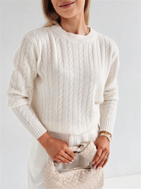 Sweter w warkoczowy splot 100 wełna merino ecru The Nude