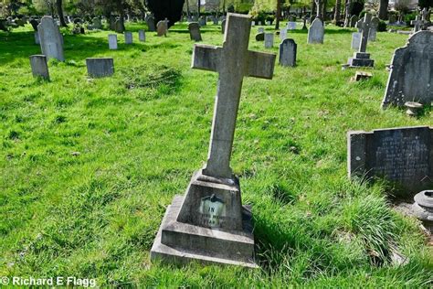 Gorleston Cemetery - UK Airfields