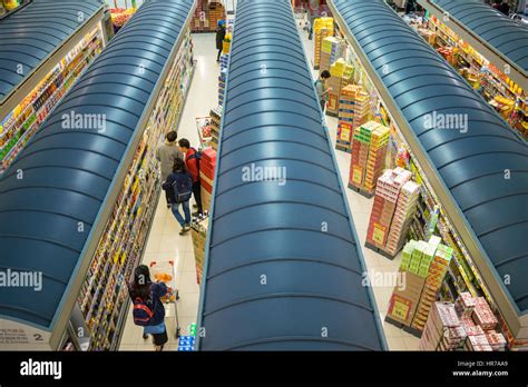Supermarket Aisles Hi Res Stock Photography And Images Alamy