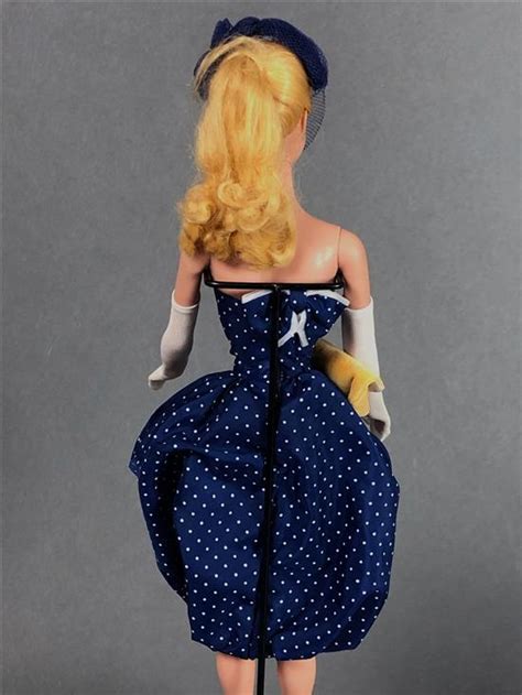 Lot Blonde Ponytail Barbie Wearing Tagged Mattel Gay Parisienne With Blue Open