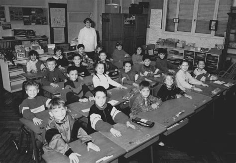 Photo De Classe CE1 De 1994 Ecole Chevreul Gay Copains D Avant
