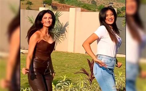 Shweta Tiwaris Daughter Palak Tiwari Gets Trolled For Dancing With Her Mom In Bold Dress