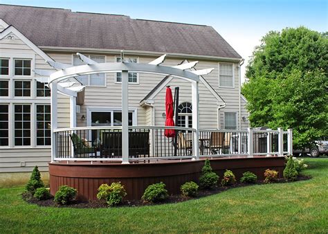 Curved Deck Designs 5 Decks With Curves From Keystone Custom Decks