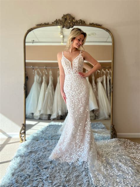 Off the rack wedding dresses denver 60 photos - Astyledwedding.com