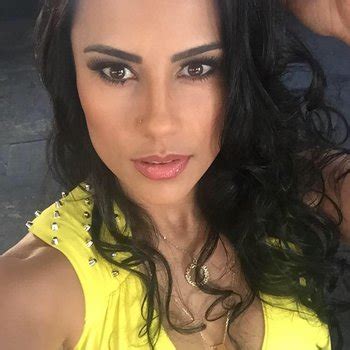 Kelly Medeiros Babe Page Watch This Centerfold On FreeOnes