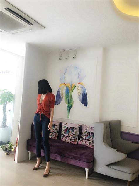 Ng L G I M T Con Anh Th T O B O M C Bikini Khoe Th N H Nh N Ng B Ng Sau Ly H N