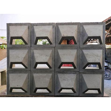 Jual Roster Beton Minimalis Terbuat Dari Cor Motif Tv Hole Ukuran 20x20