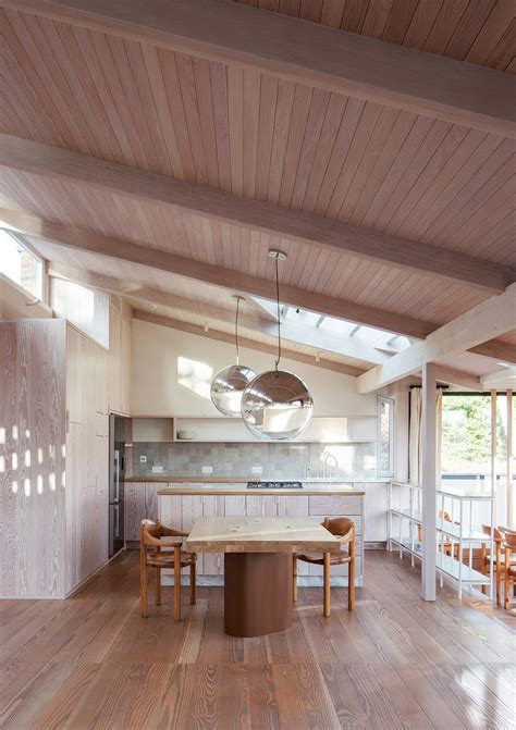 Old Orchard, NW3 - New Wave London