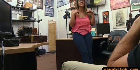 Hot Amateur Babe With Glasses Railed By Pawn Keeper Tnaflix