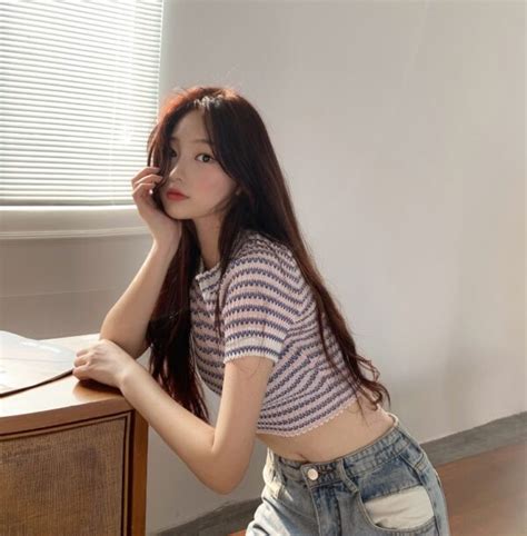 Lilac Cropped Knit T Shirt With Horizontal Stripes Jennie Blackpink Fashion Chingu