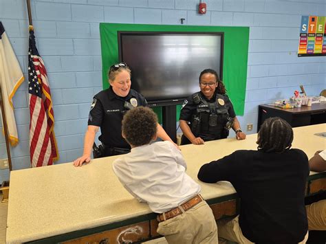 Savannah Police Department - NEWS RELEASE: SPD Investigates Homicide on