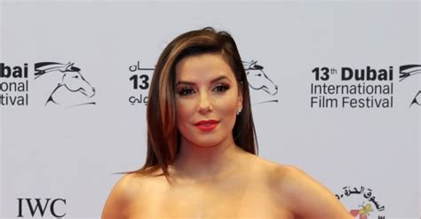 Eva Longoria Elle Rayonne En Bikini Sur La Plage