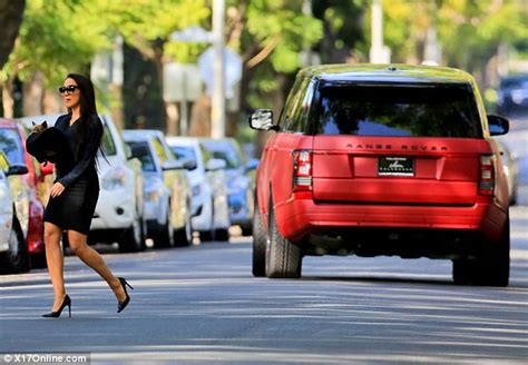 Kylie Jenner S Rumoured Beau Tyga Is Spotted With Brunette Beauty But Drives Off And Leaves