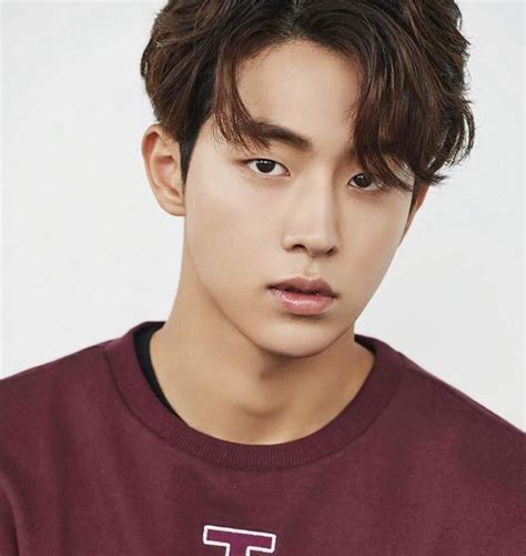 Top kiểu tóc làm thon gọn mặt cho nam hot trend năm nay