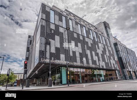 John Moores University Redmonds Building Stock Photo Alamy