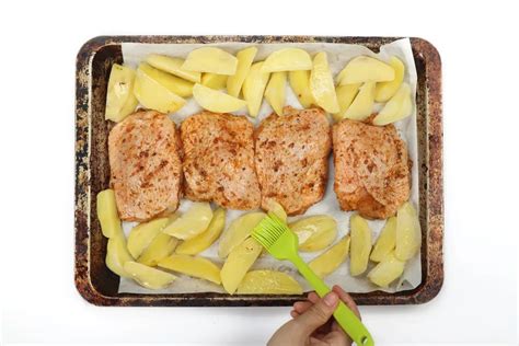 Baked Chicken Thighs Recipe: Juicy, Tender, and Flavorful Chicken