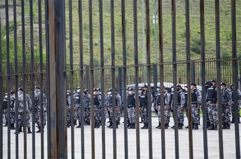 Crisis En Ecuador Tras Muerte De Al Menos 80 Personas En Motines En