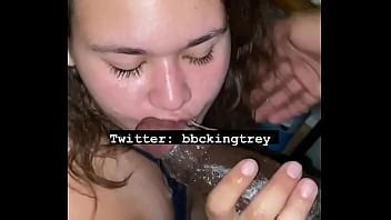 Agente de bienes raíces BBW de gran botín de ojos azules es golpeado por una gran polla negra a